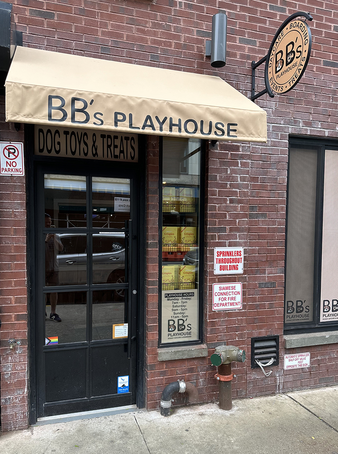 BB's Playhouse